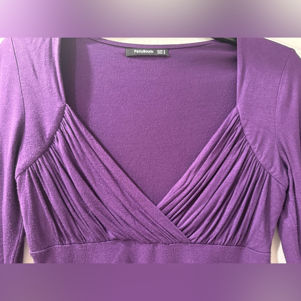 Great Condition! PattyBoutik Deep Purple Long Sleeve Top, Size Small - Picture 2 of 4